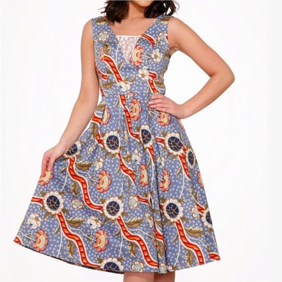 Hearts & Roses, London Dresses & Skirts - Hearts & Roses London Floral Retro Dress, Fit & Flare, USA Size 6, UK 10